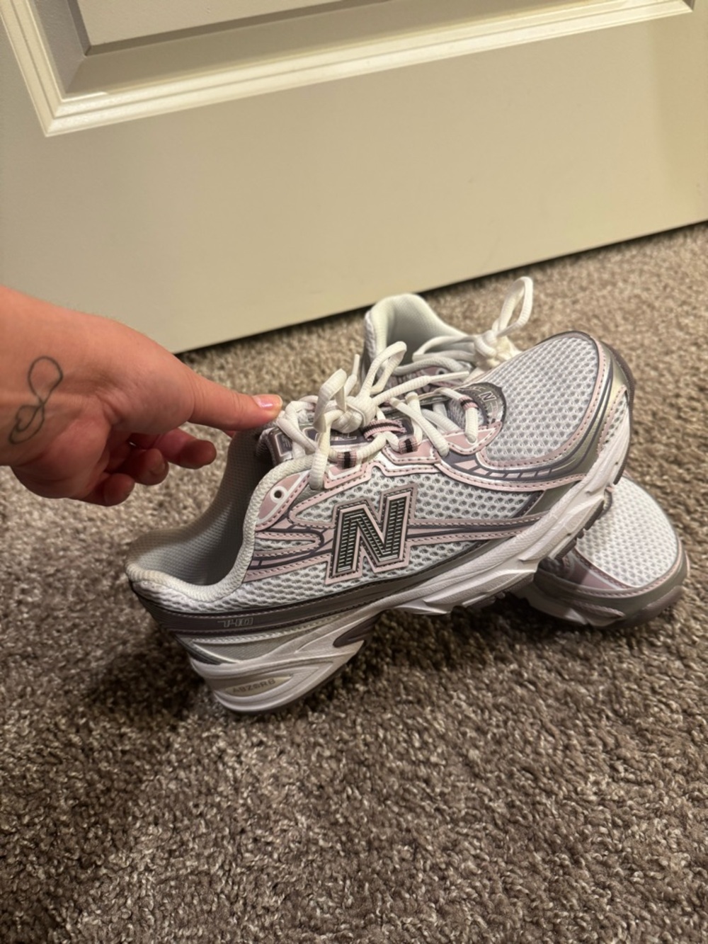 New Balance Women's White and Light Pink Athletic Sneakers